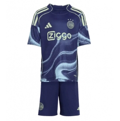Ajax Bortedraktsett Barn 2025-26 Kortermet (+ Korte bukser)