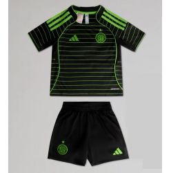 Celtic Bortedraktsett Barn 2025-26 Kortermet (+ Korte bukser)