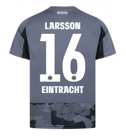 Eintracht Frankfurt Hugo Larsson #16 Tredjedrakt 2025-26 Kortermet Eintracht Frankfurt Hugo Larsson #16 Tredjedrakt 2025-26 Kortermet