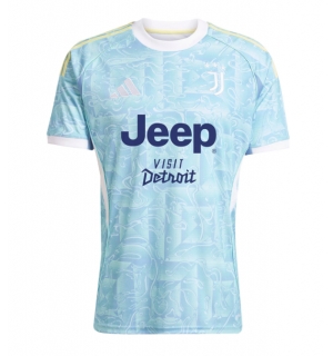 Juventus Bortedrakt 2025-26 Kortermet