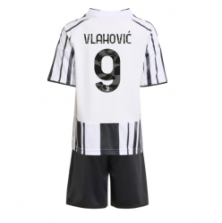Juventus Dusan Vlahovic #9 Hjemmedraktsett Barn 2025-26 Kortermet (+ Korte bukser)