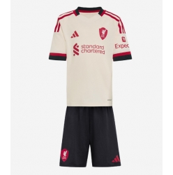 Liverpool Bortedraktsett Barn 2025-26 Kortermet (+ Korte bukser)