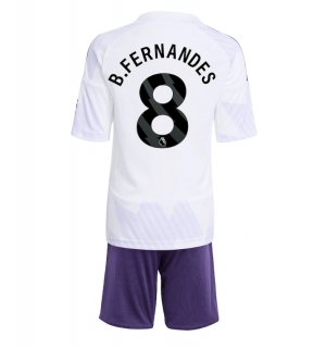 Manchester United Bruno Fernandes #8 Bortedraktsett Barn 2025-26 Kortermet (+ Korte bukser)