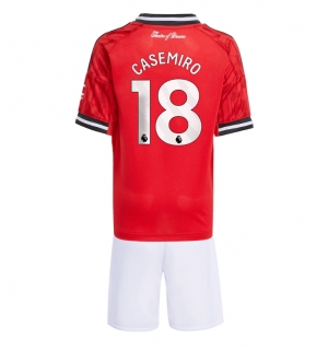 Manchester United Casemiro #18 Hjemmedraktsett Barn 2025-26 Kortermet (+ Korte bukser)