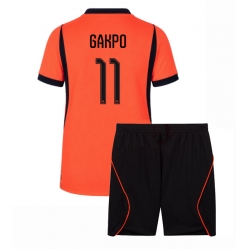 Nederland Cody Gakpo #11 Hjemmedraktsett Barn VM 2026 Kortermet (+ Korte bukser)