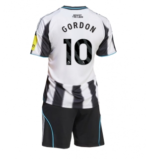 Newcastle United Anthony Gordon #10 Hjemmedraktsett Barn 2025-26 Kortermet (+ Korte bukser)