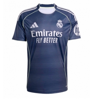 Real Madrid Bortedrakt 2025-26 Kortermet