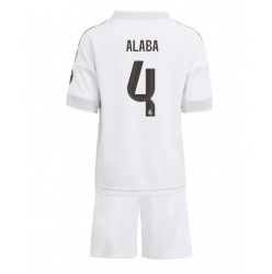 Real Madrid David Alaba #4 Hjemmedraktsett Barn 2025-26 Kortermet (+ Korte bukser)