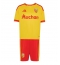 RC Lens Hjemmedraktsett Barn 2026-27 Kortermet (+ Korte bukser) RC Lens Hjemmedraktsett Barn 2026-27 Kortermet (+ Korte bukser)